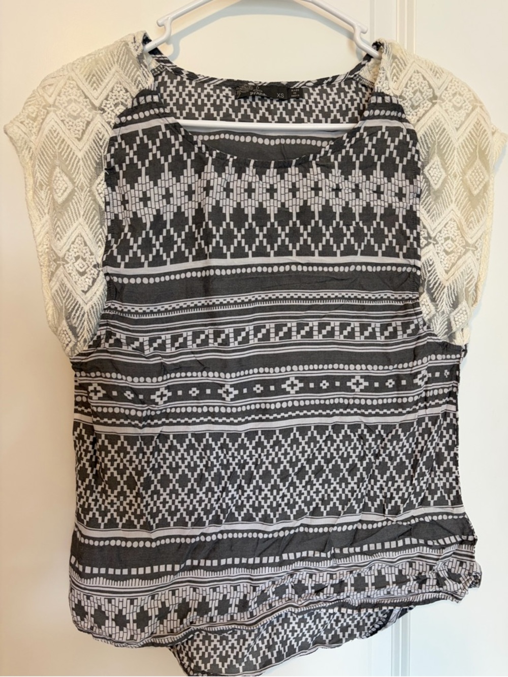 PrAna Black & White Geometric Print Blouse